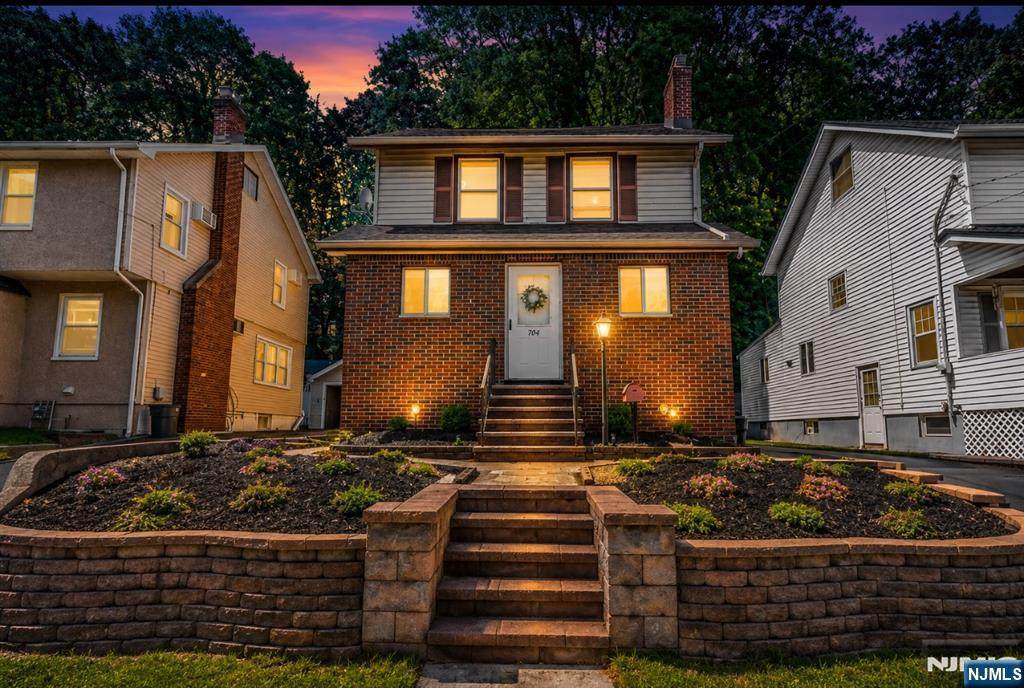 786 Broad Street - Photo 1