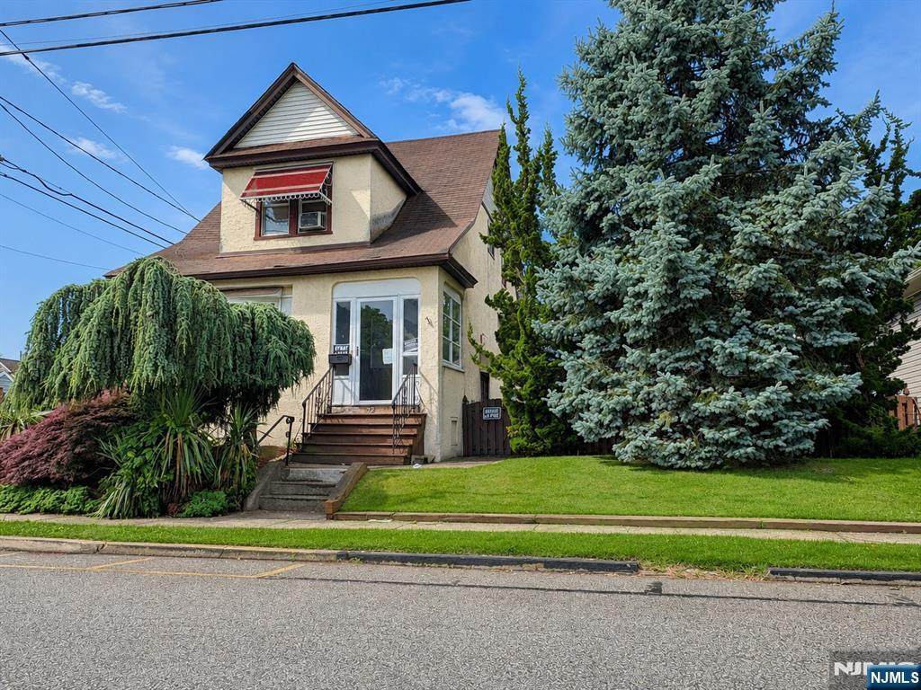 72 Rosedale Avenue - Photo 1