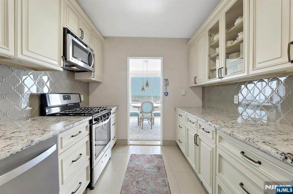 6 Horizon Road - Photo 1