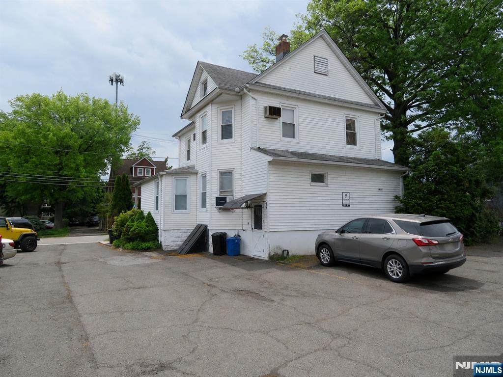 12 Bergen Street - Photo 1