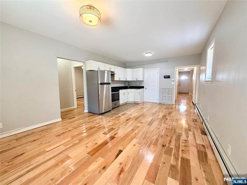 224 Macarthur - Photo 1