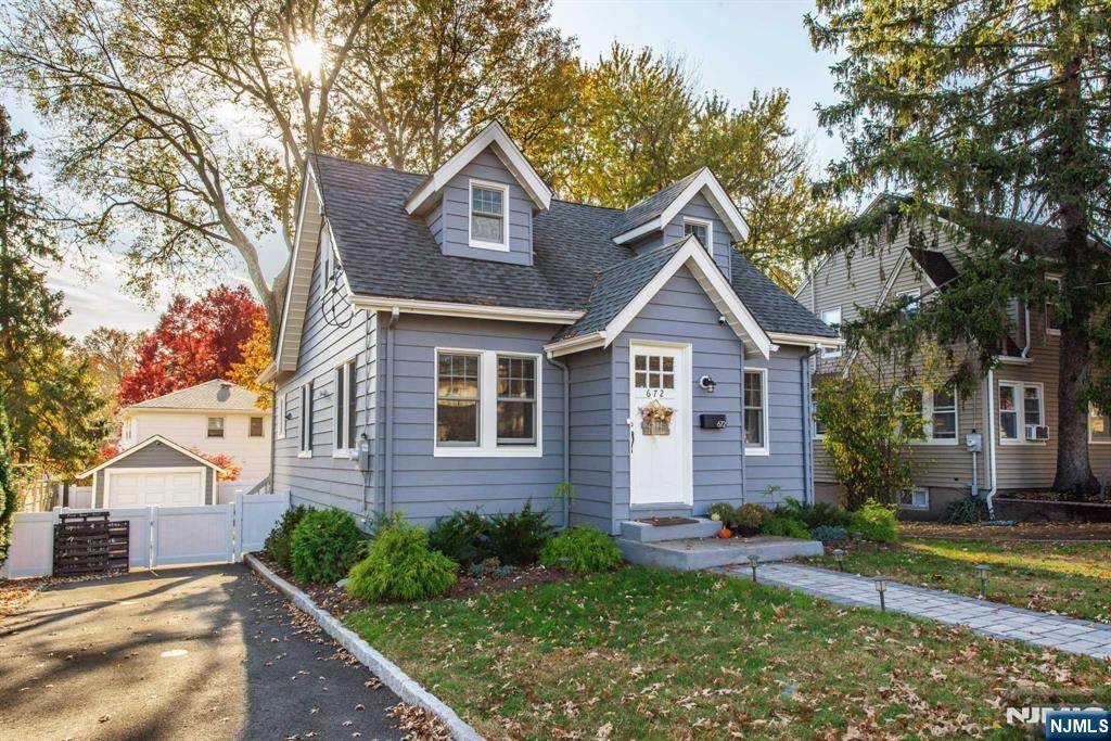 672 Eagle Rock Avenue - Photo 1