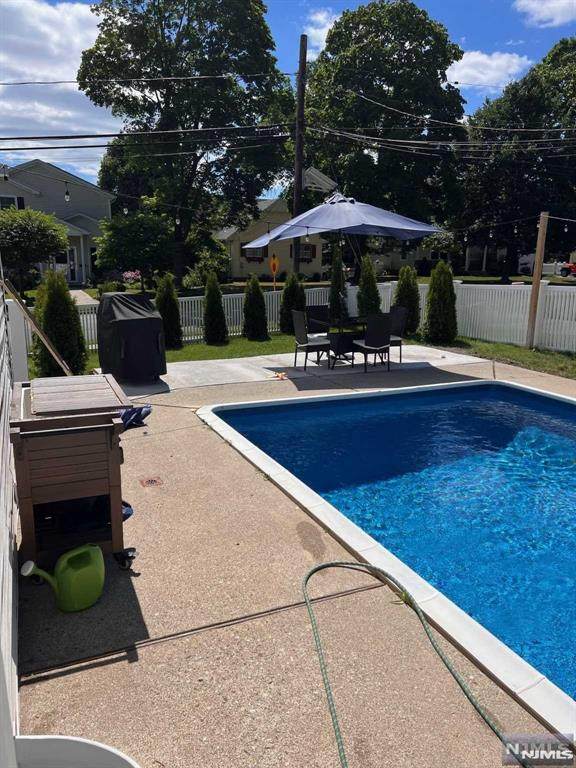 328 Walthery Avenue - Photo 1