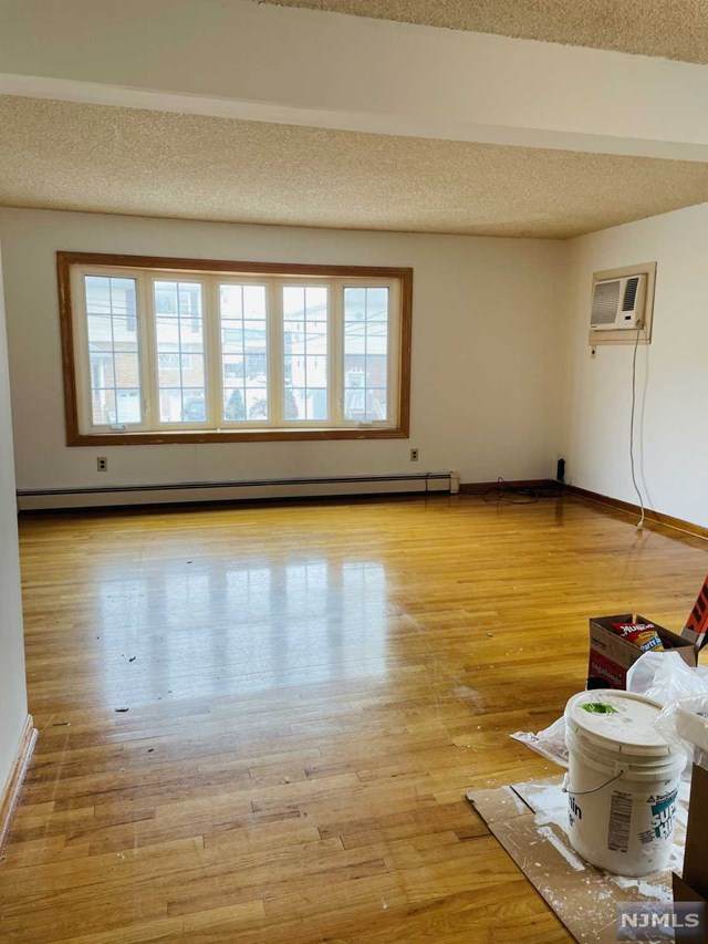 712 Page Avenue - Photo 1