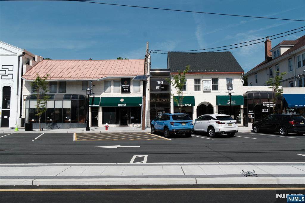 799-803 Abbott Boulevard - Photo 1