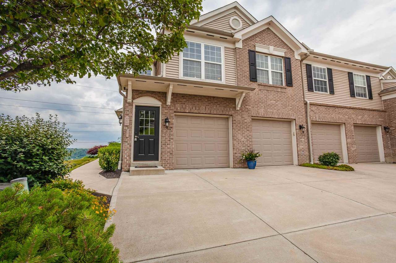 301 Skyview Court - Photo 1