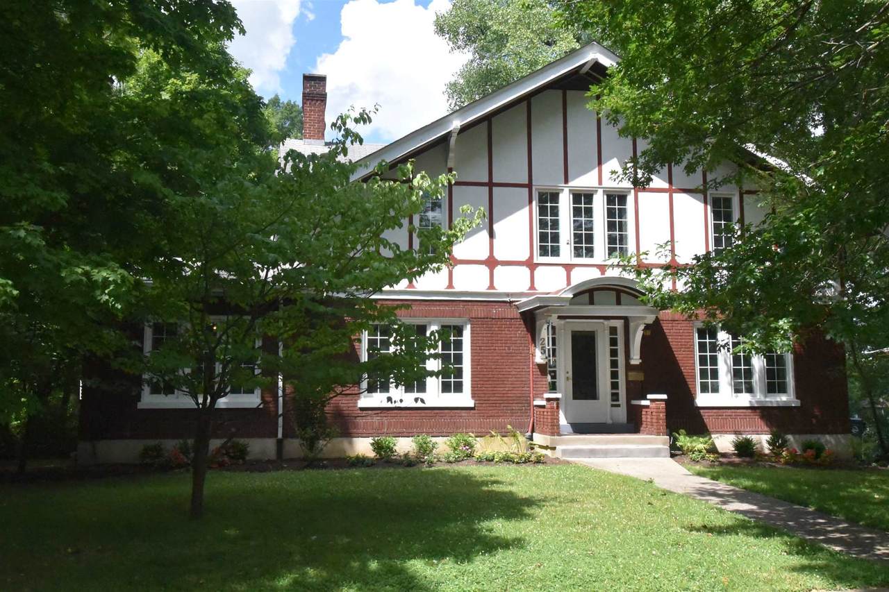 25 Shaw Lane - Photo 1