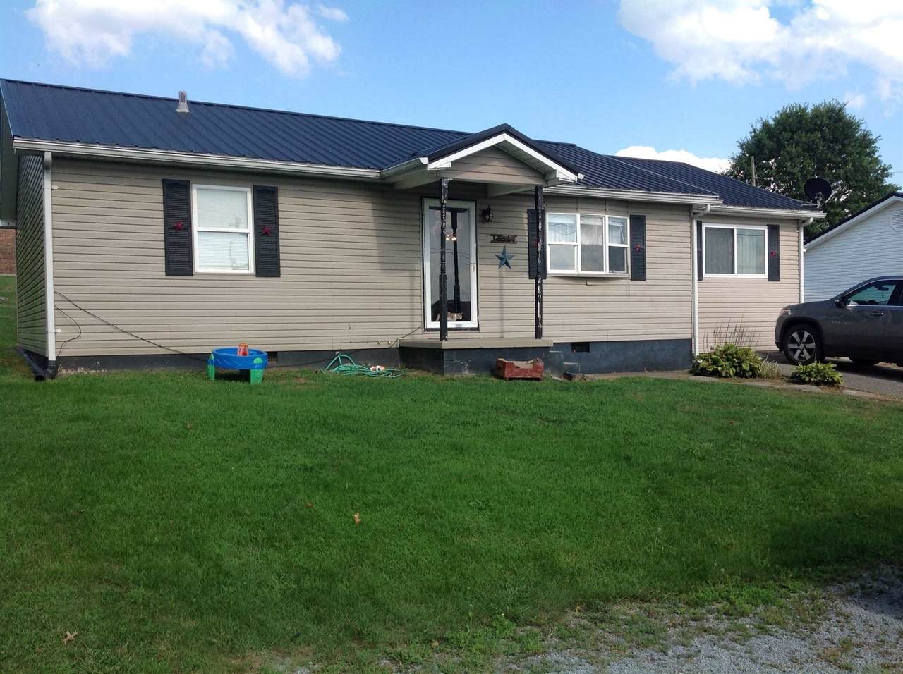 42 Russell Street - Photo 1