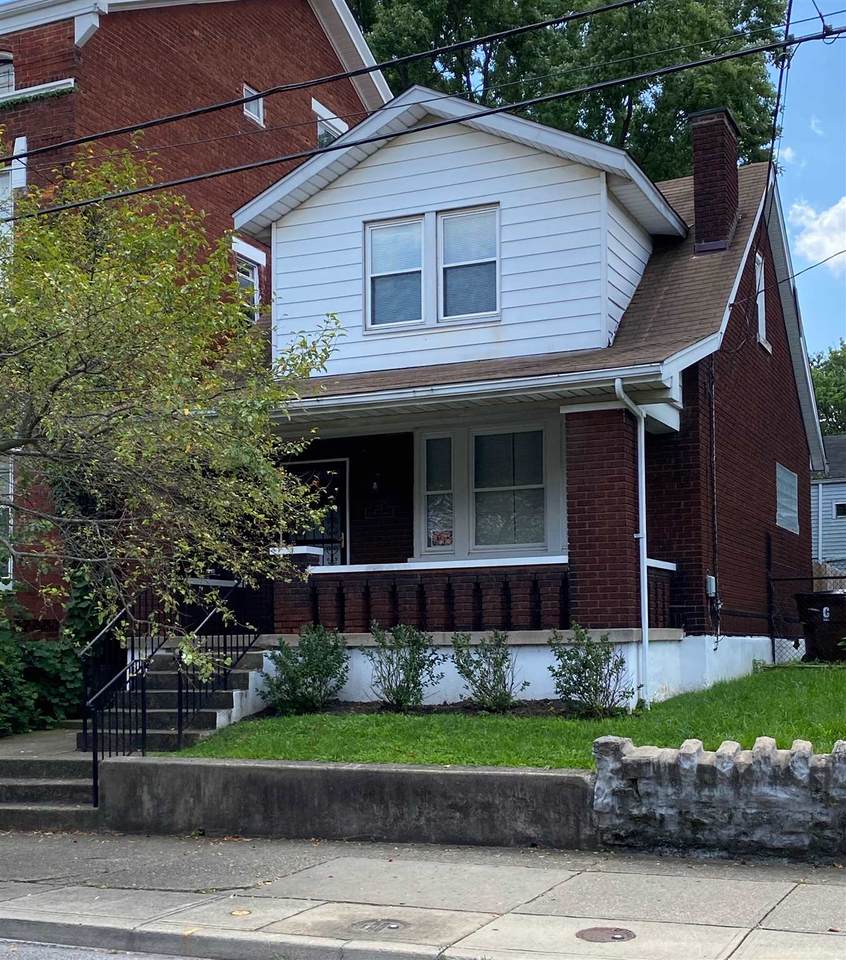 221 15th Street - Photo 1