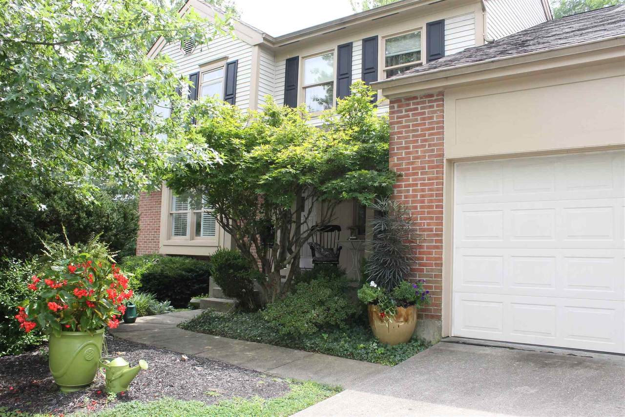 109 Farmcrest Court - Photo 1