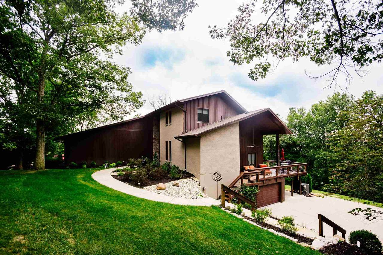 1299 Rocky View Dr - Photo 1