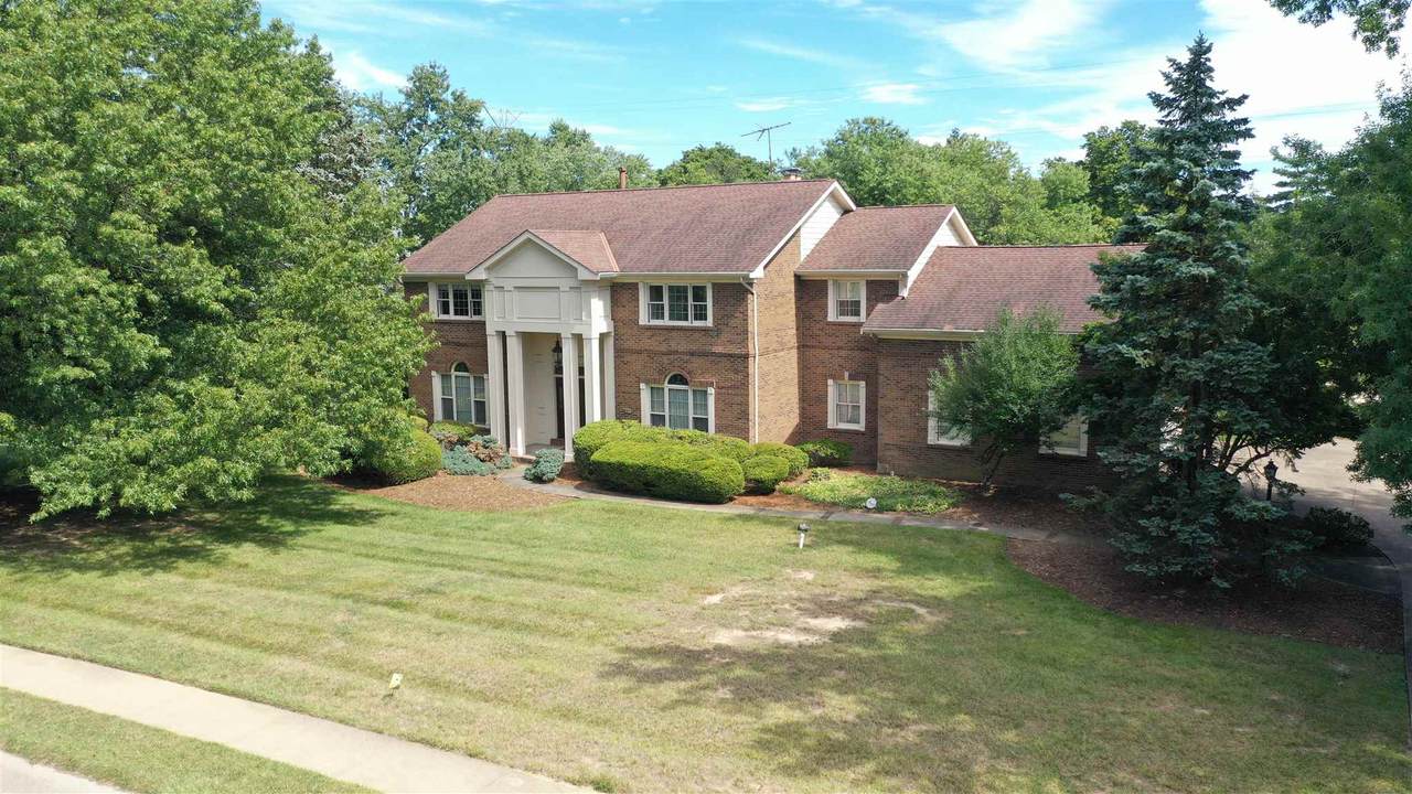 871 Squire Oaks Drive - Photo 1
