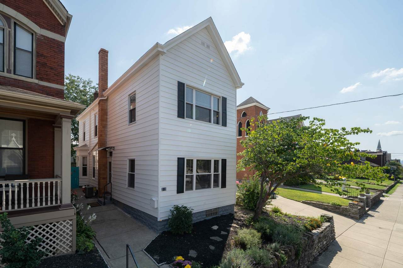 313 Oak - Photo 1