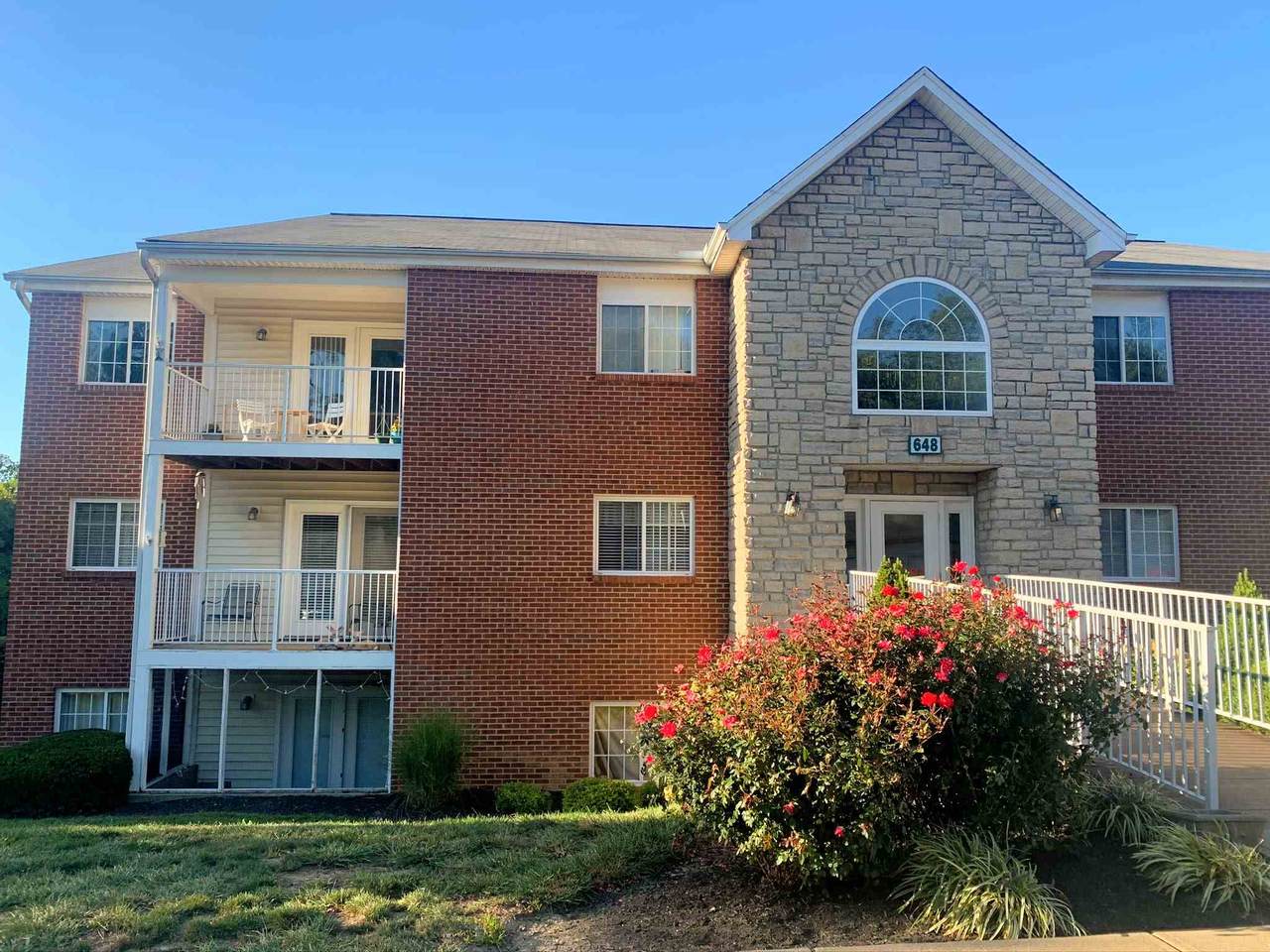 648 Friars Lane - Photo 1