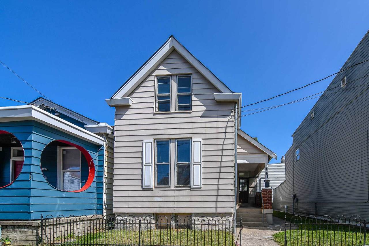 1145 Columbia Street - Photo 1