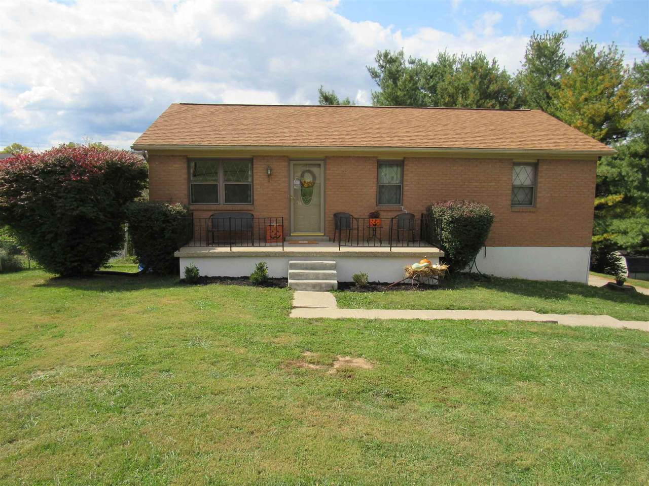553 Old Bristow Road - Photo 1