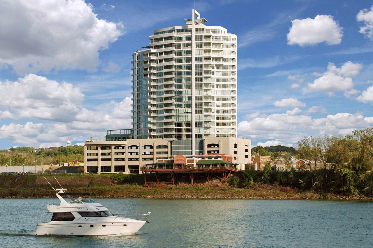 400 Riverboat Row - Photo 1
