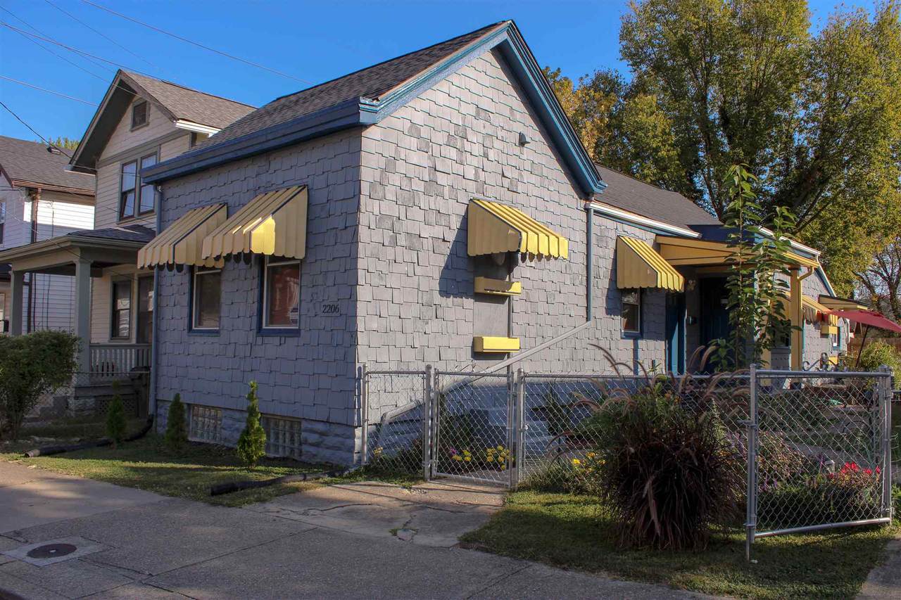 2206 Howell - Photo 1