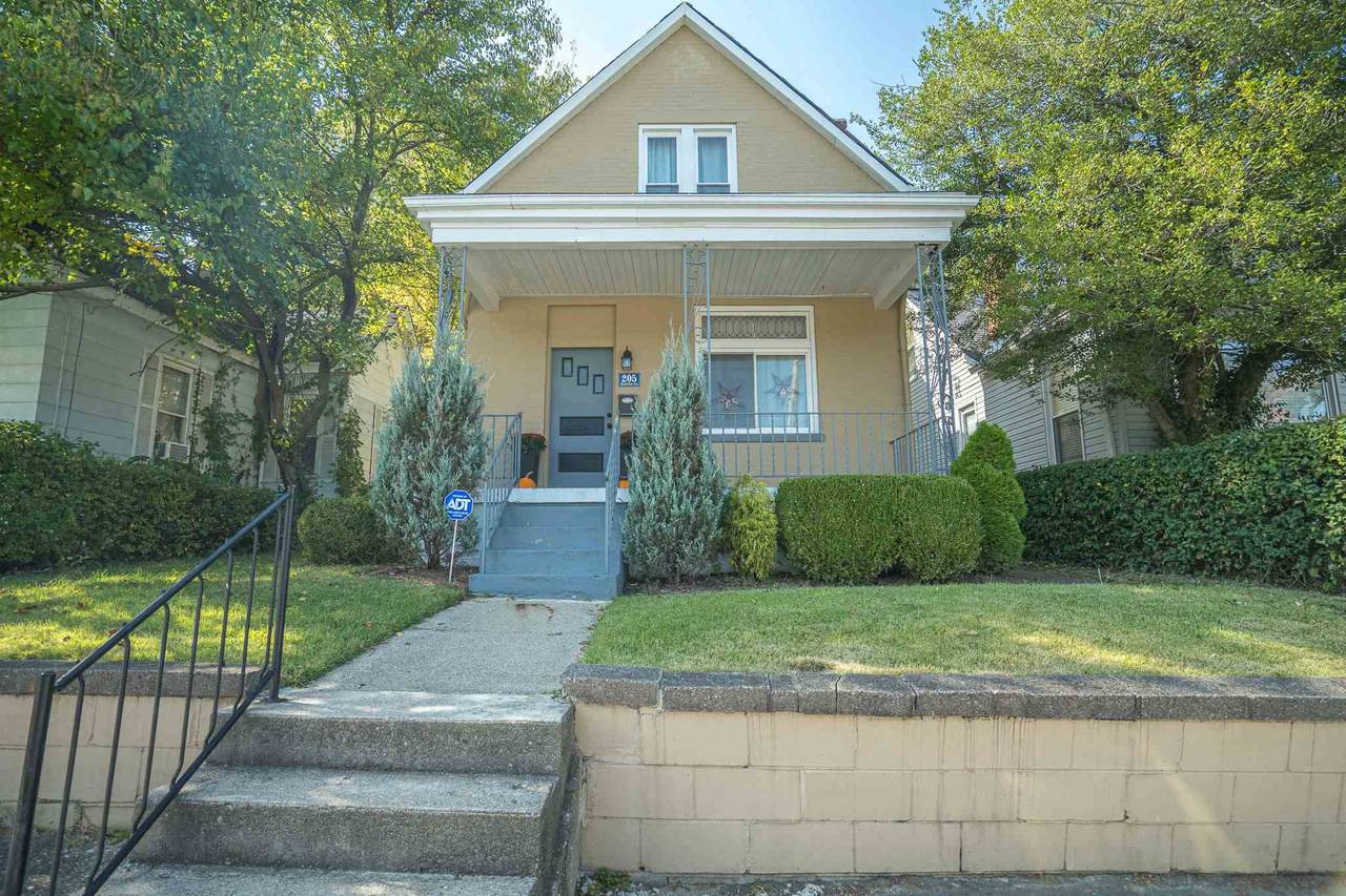 205 Montclair Avenue - Photo 1