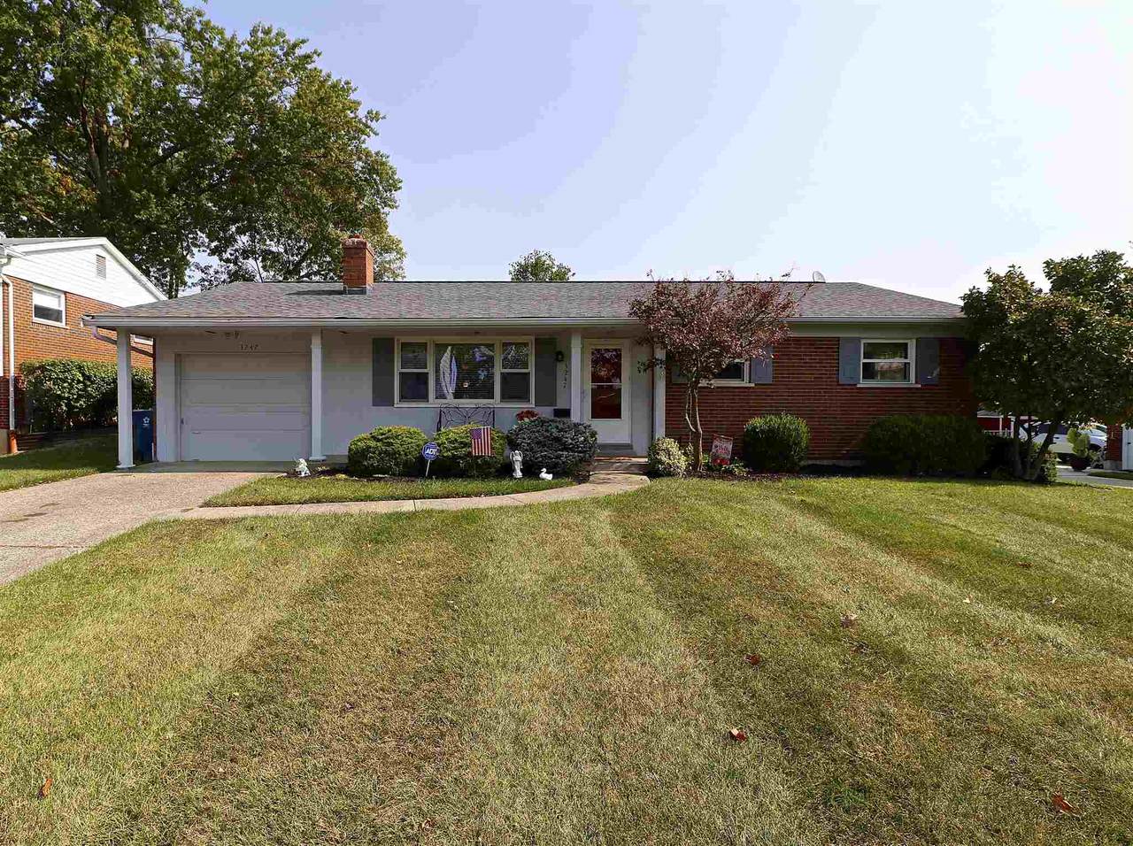 3247 Crestline Drive - Photo 1