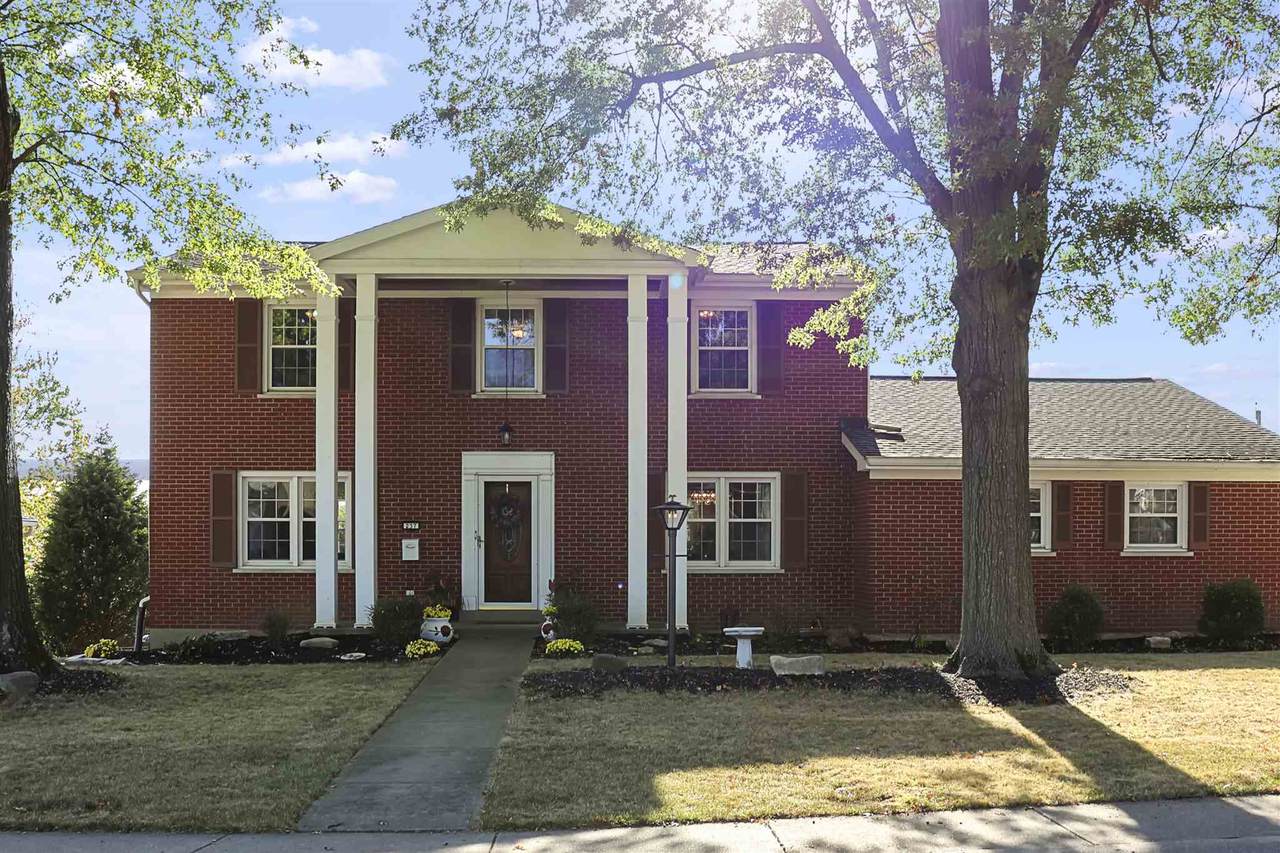 237 Applewood Drive - Photo 1