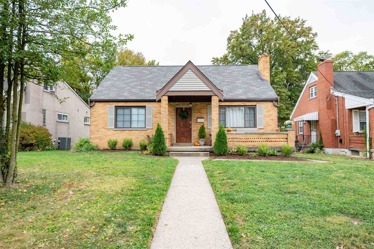 423 James Avenue - Photo 1
