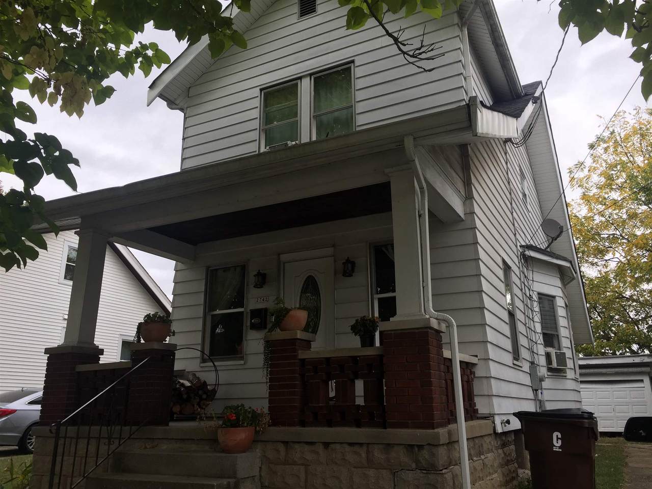 2742 Latonia Avenue - Photo 1