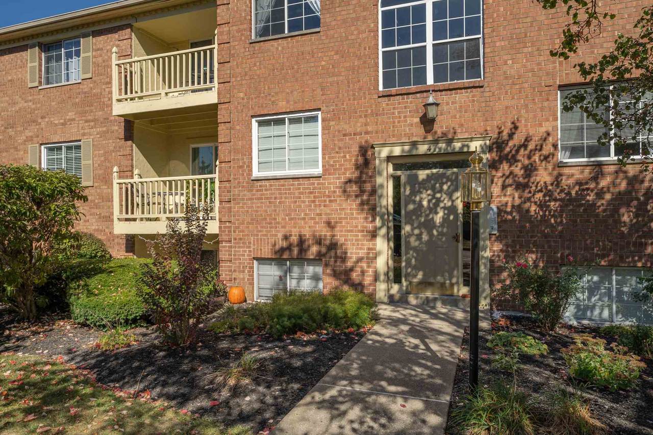 4 Highland Meadows Drive - Photo 1