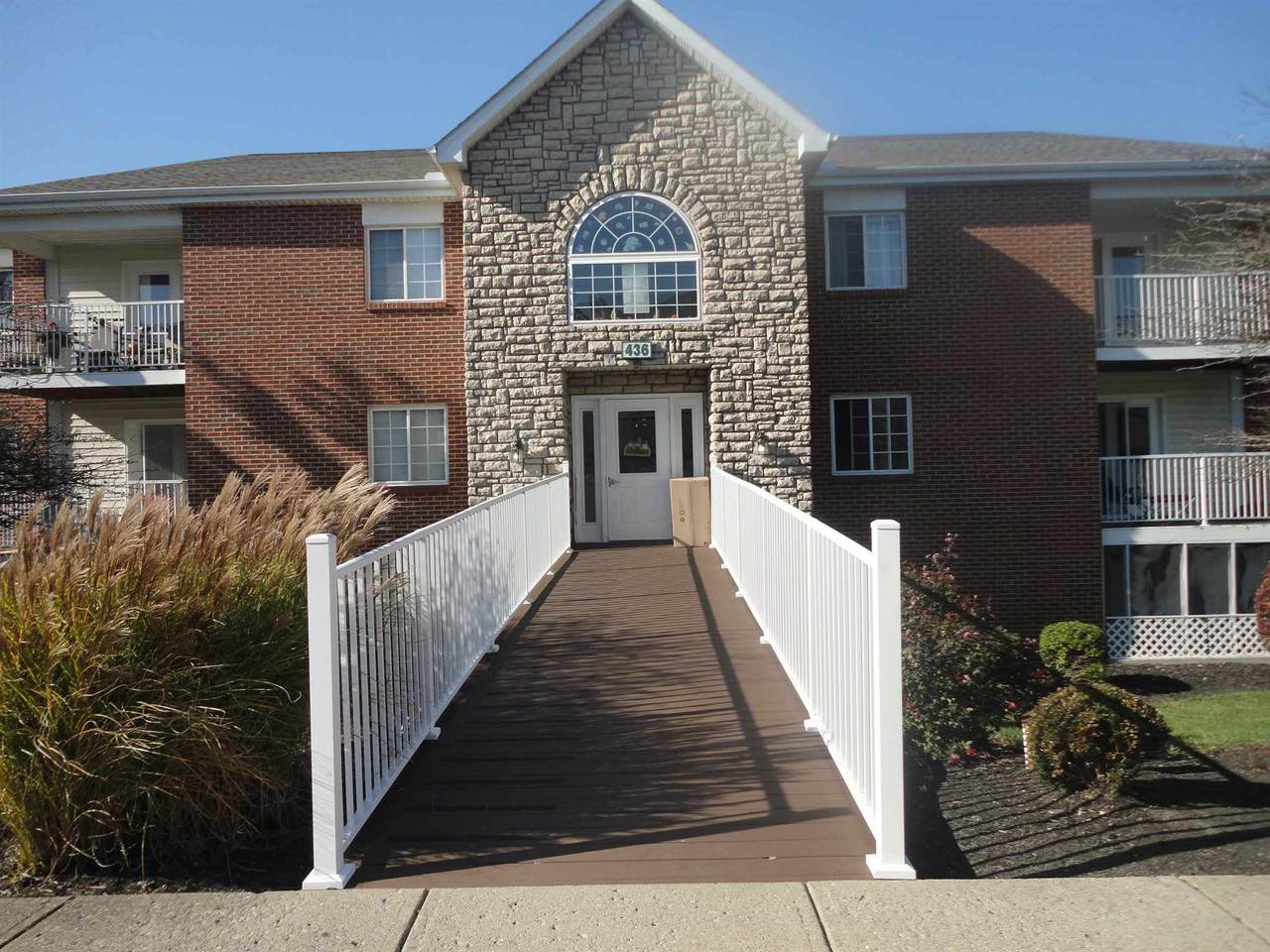 436 Marian - Photo 1