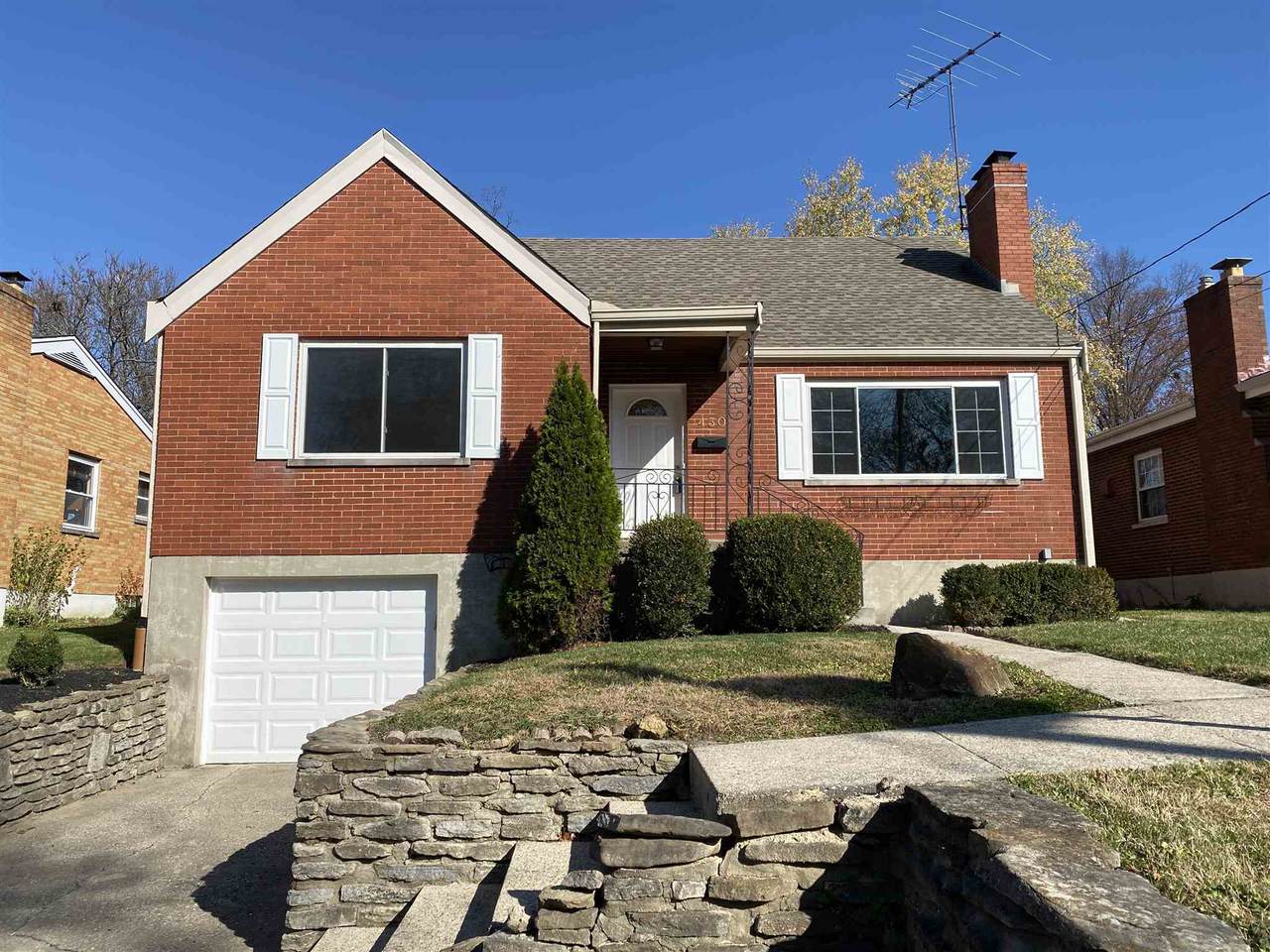 430 James - Photo 1