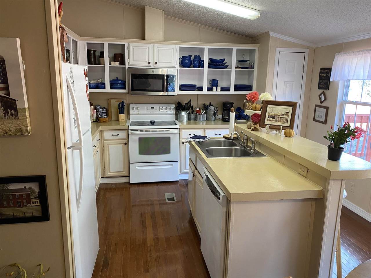 3823 Steep Creek - Photo 1