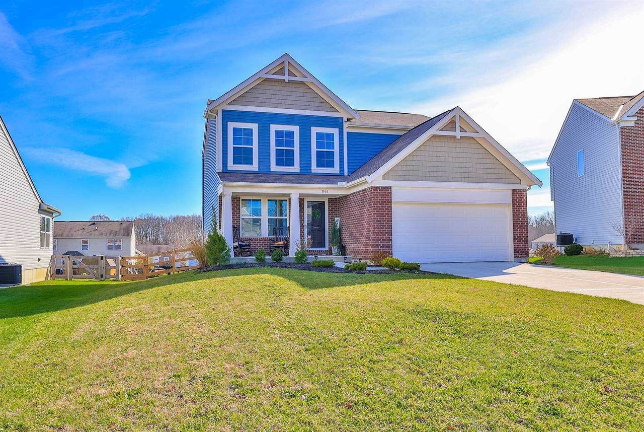 945 Willow Creek Drive - Photo 1