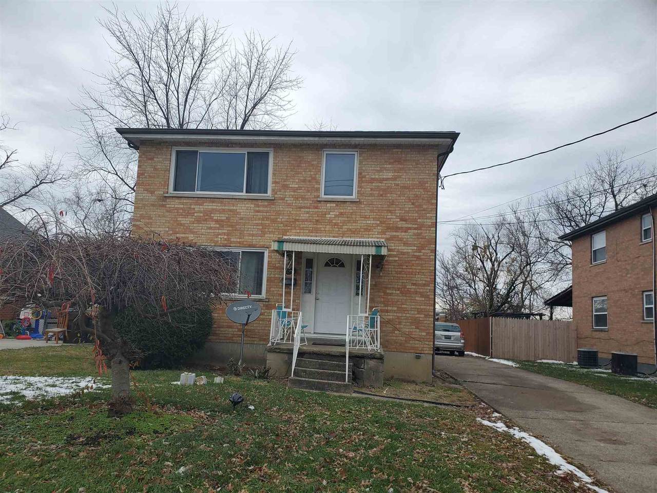 32 Russell - Photo 1