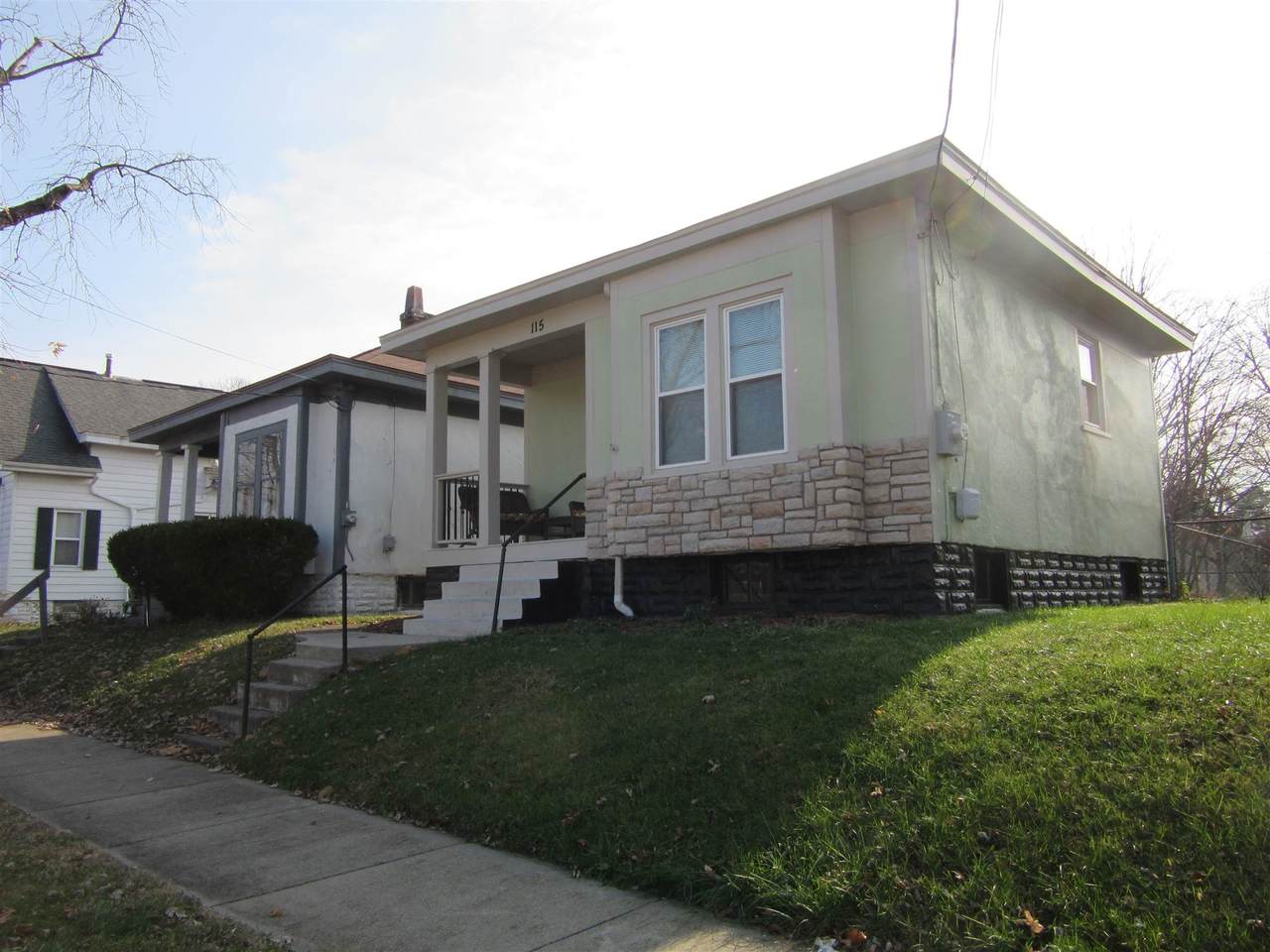 115 35th Street - Photo 1
