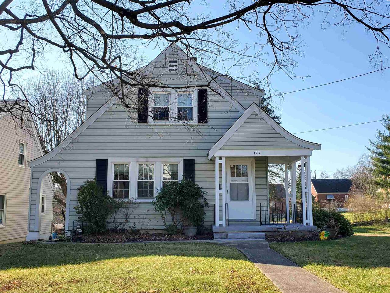 123 Bartlett Avenue - Photo 1