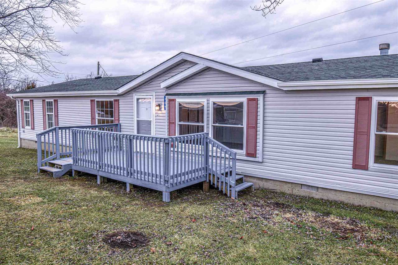 105 Latimer Lane - Photo 1