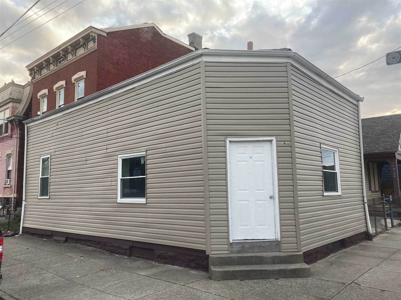340 8th Street - Photo 1