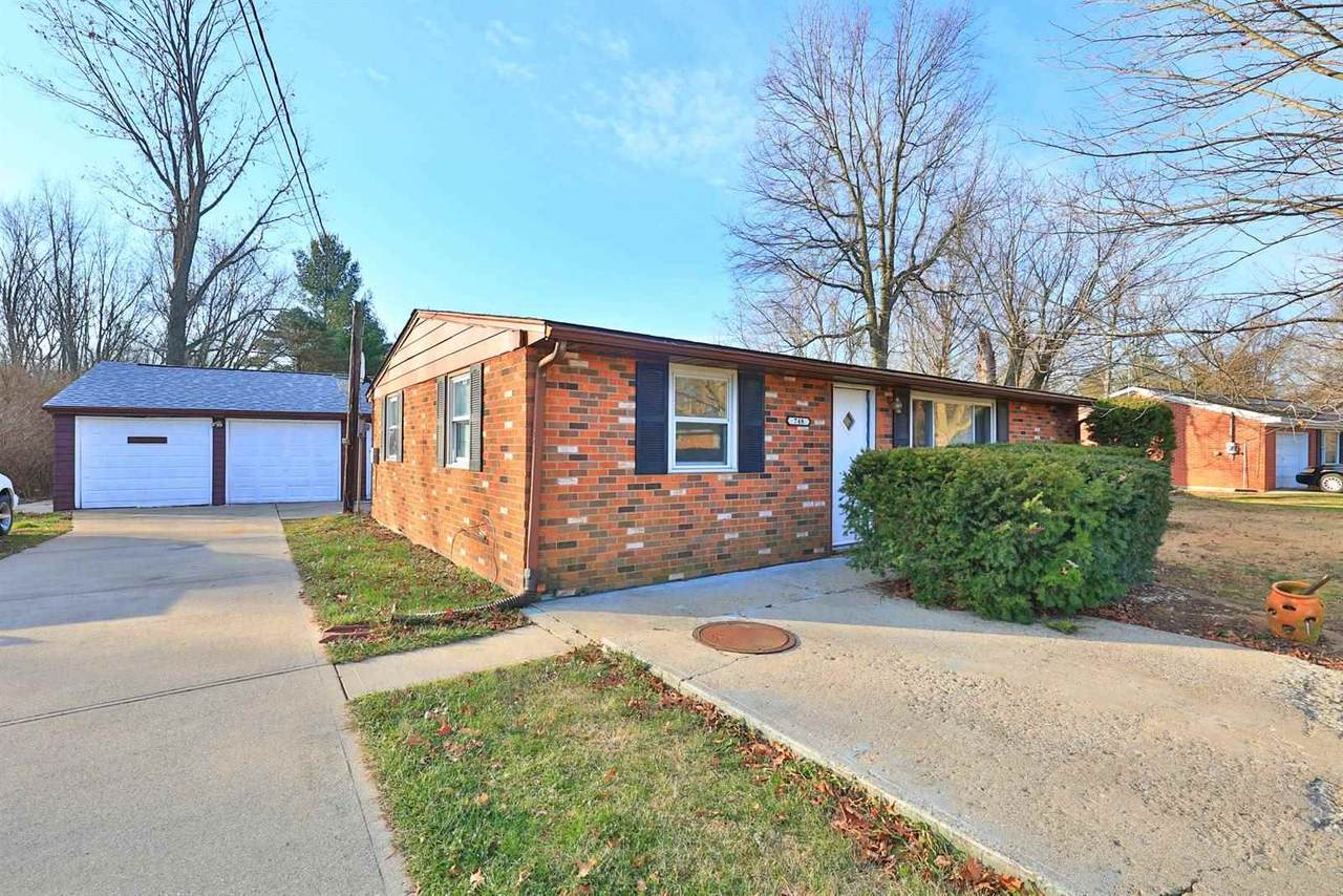 748 Skyline Drive - Photo 1