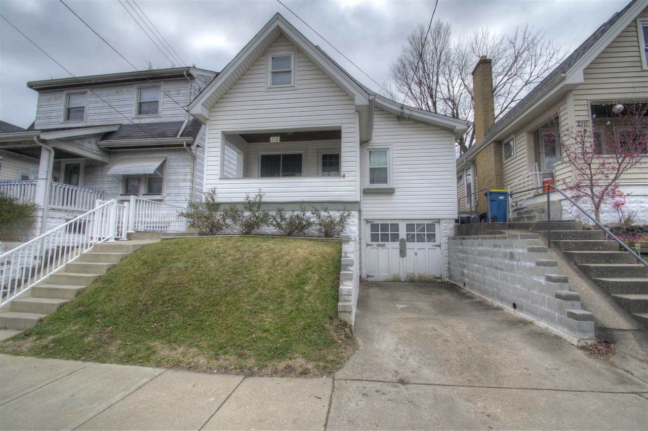 218 Roosevelt Avenue - Photo 1