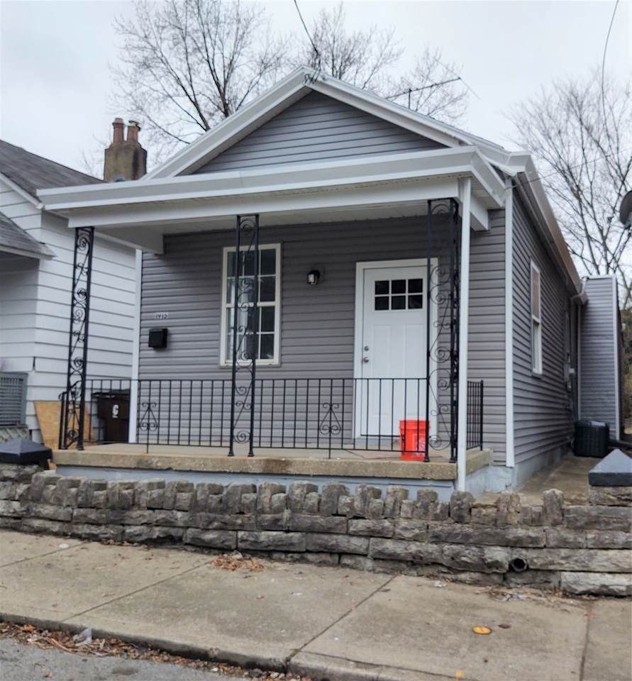 1915 Pine Street - Photo 1