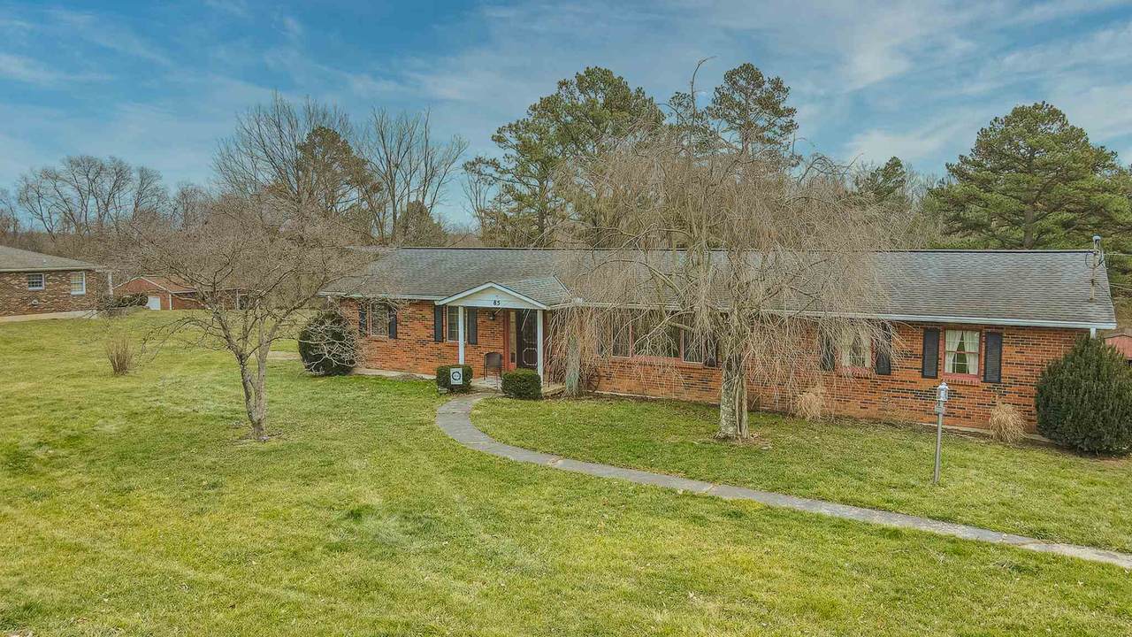 85 Pelly Road - Photo 1