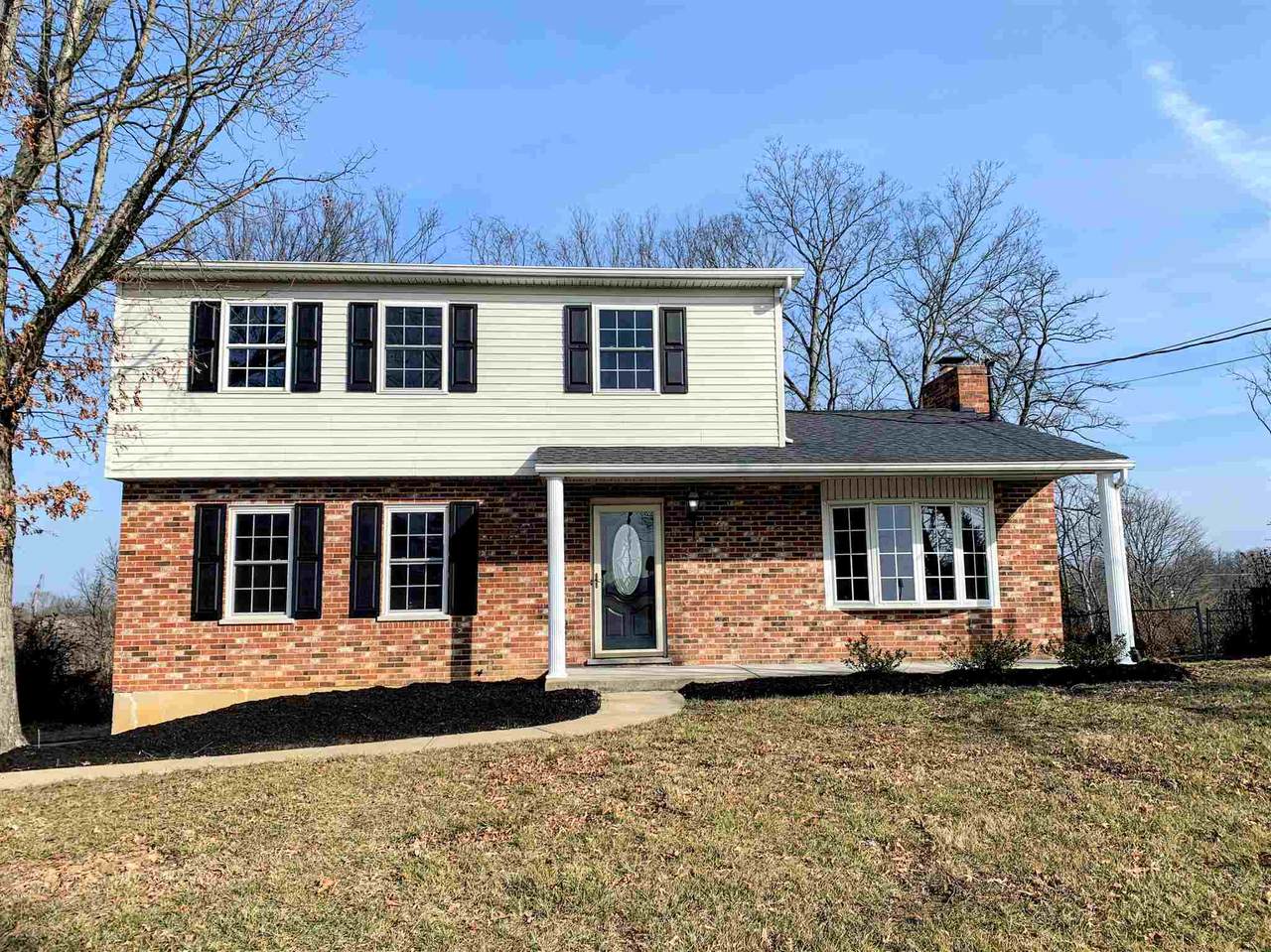 32 Sherwood Drive - Photo 1