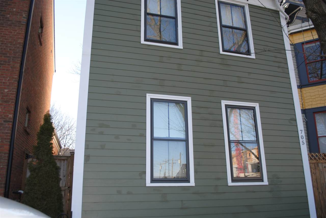 705 Bakewell Street - Photo 1