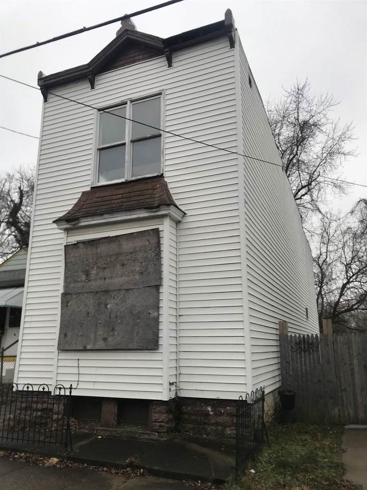 311 Trevor Street - Photo 1