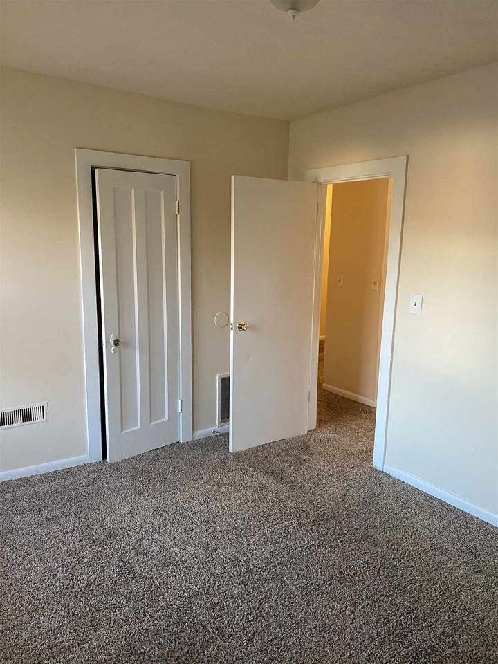 4 28th Street - Photo 1