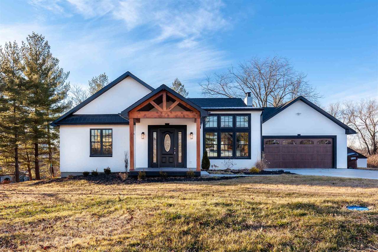 694 Dudley - Photo 1