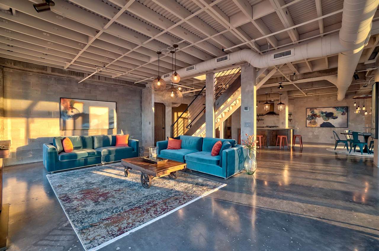 100 Riverside Place - Photo 1