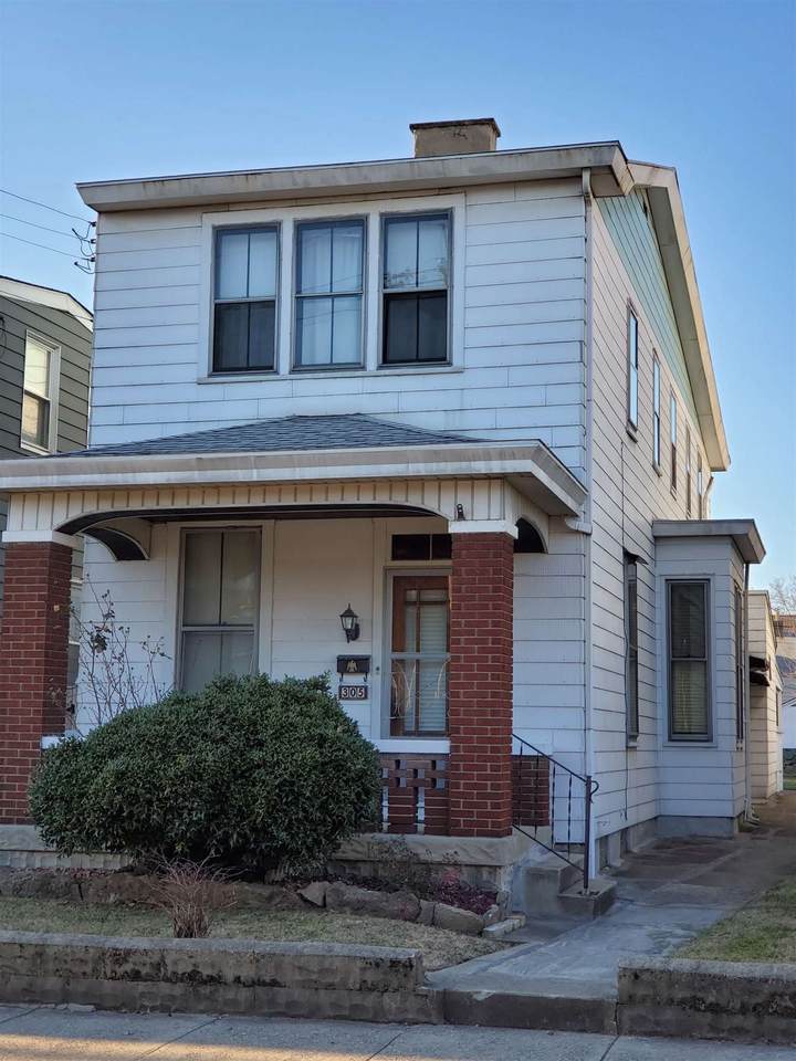 305 Poplar - Photo 1