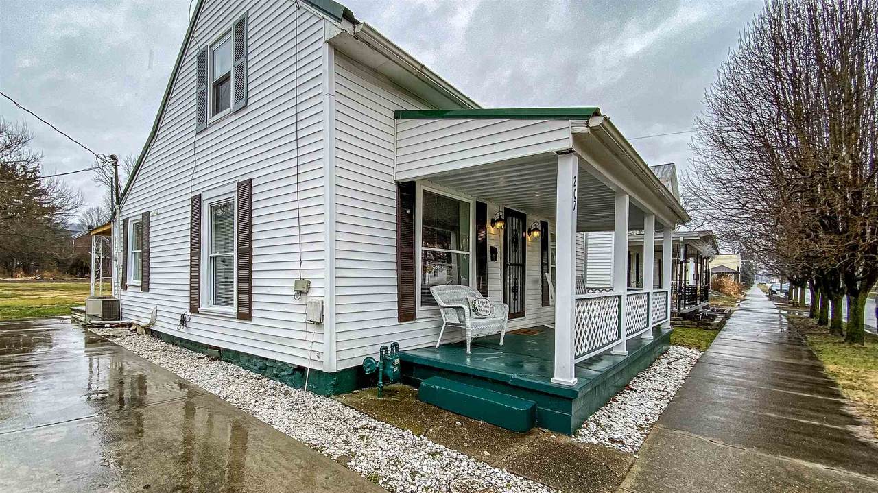 207 2nd Street - Photo 1