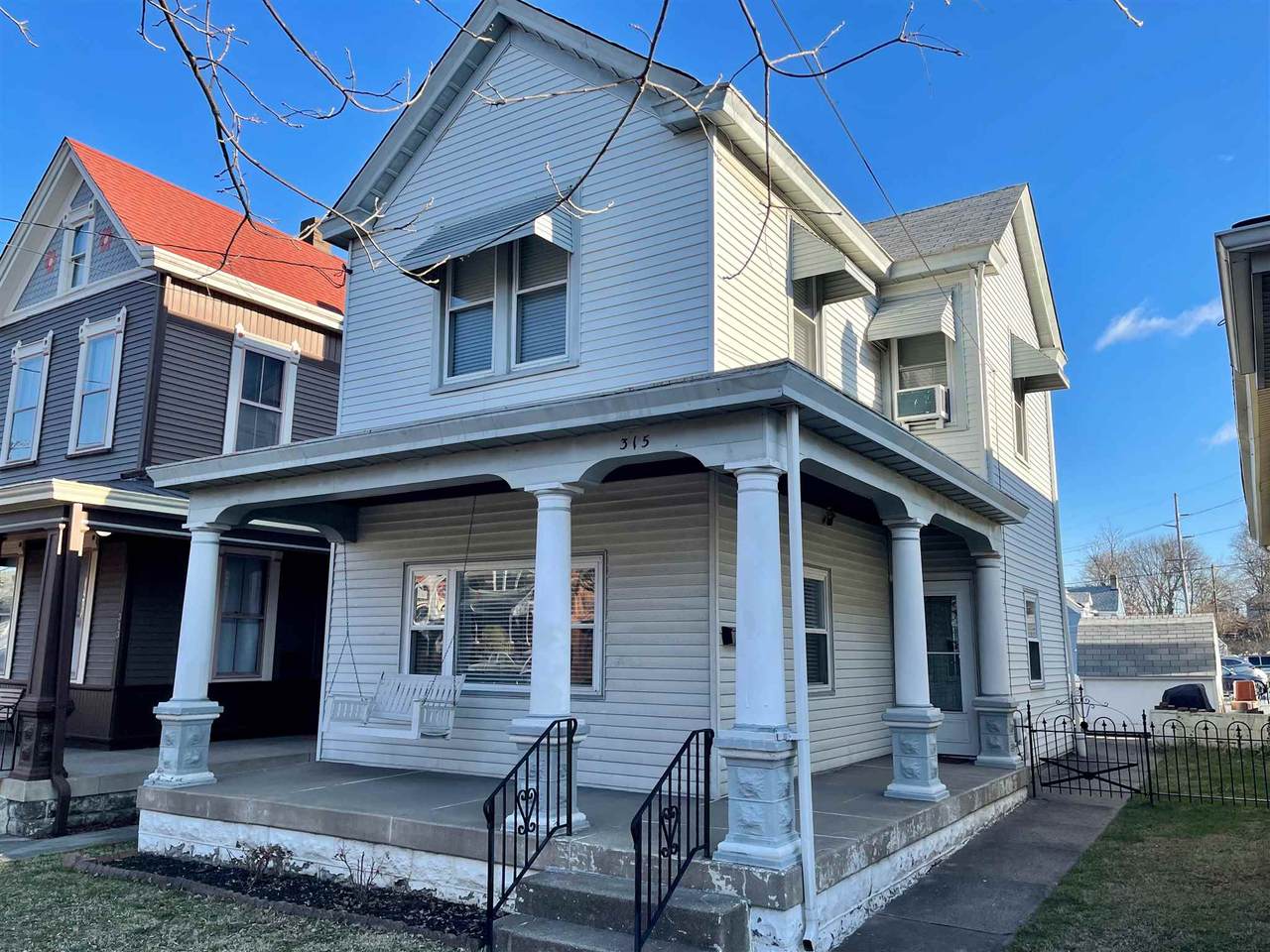 315 Ward Avenue - Photo 1